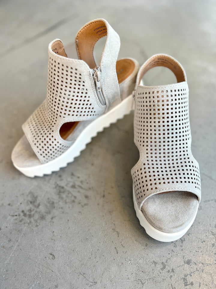 Amy Sandal