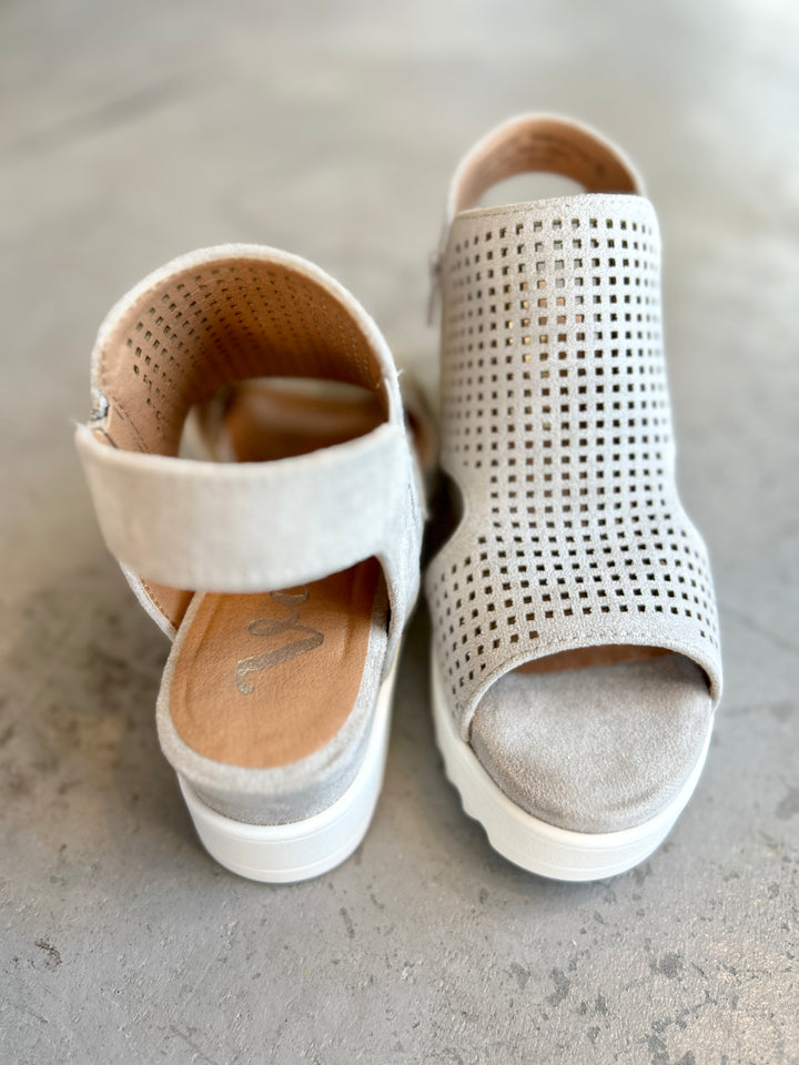 Amy Sandal