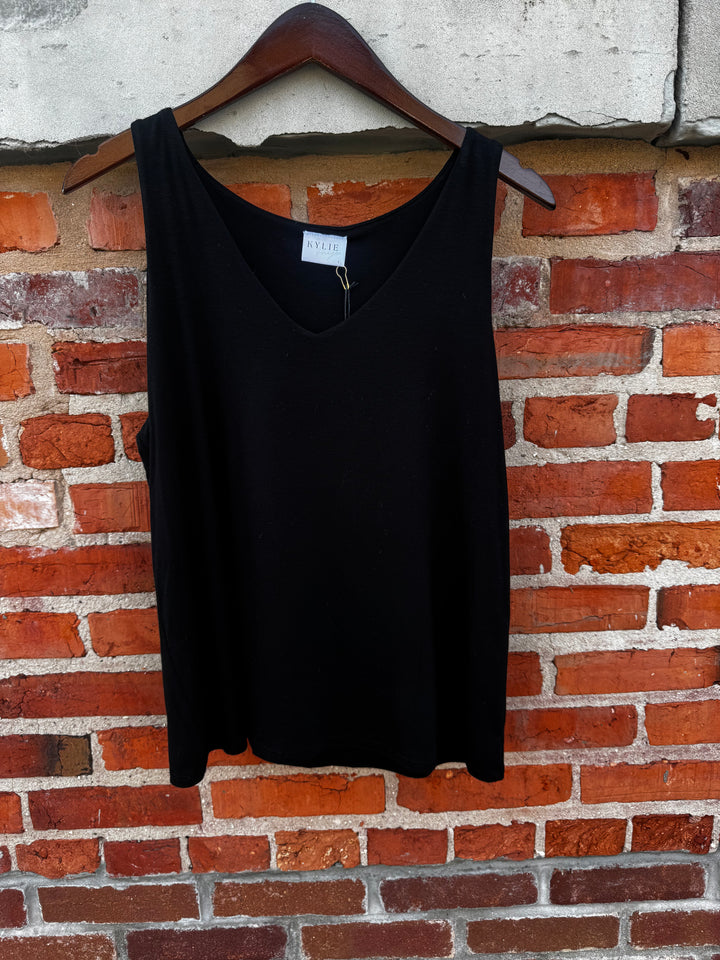 Light, breezy, and effortlessly stylish outfit—playful, versatile fashion made to empower women 30+ with confidence.