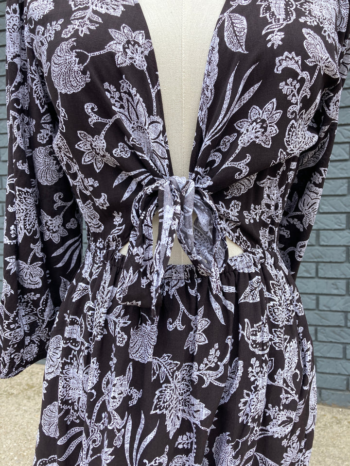 ¾ Tie Front