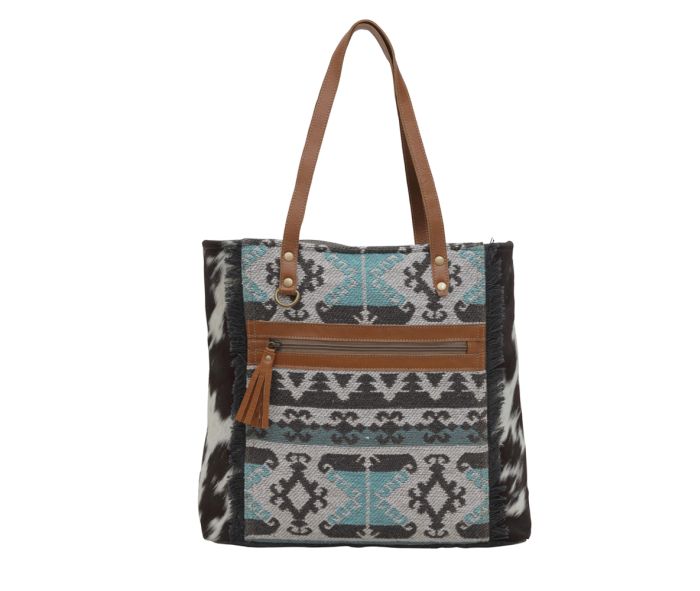 Myra tote bag with roomy interior, durable straps, and stylish design—perfect everyday bag for confident, stylish women 30+.