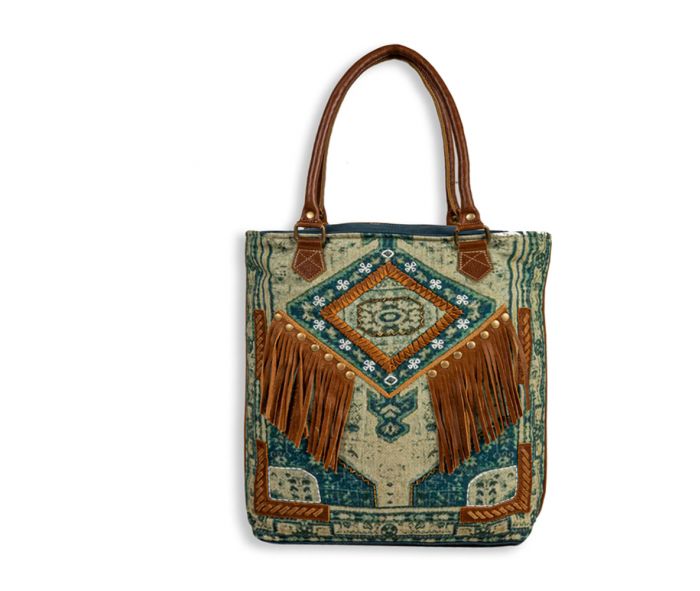 Myra tote bag with roomy interior, durable straps, and stylish design—perfect everyday bag for confident, stylish women 30+.