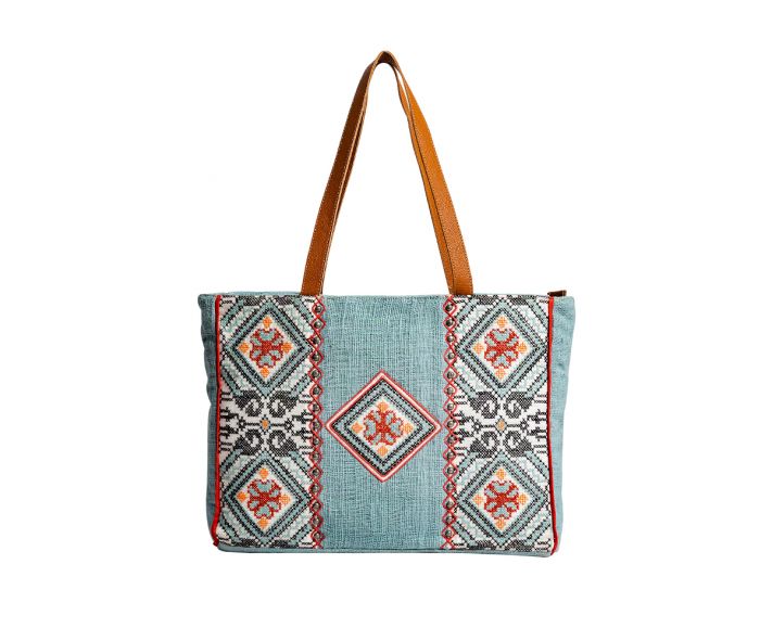 Myra tote bag with roomy interior, durable straps, and stylish design—perfect everyday bag for confident, stylish women 30+.