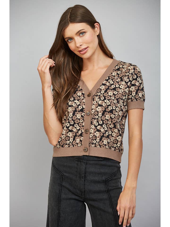 Floral Pattern Jacquard Knit V-Neckline Short Sleeve Sweater