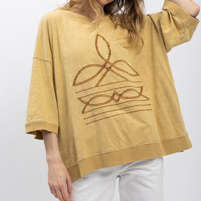 Round Neck 1/4 Sleeve Embroidery Shirt