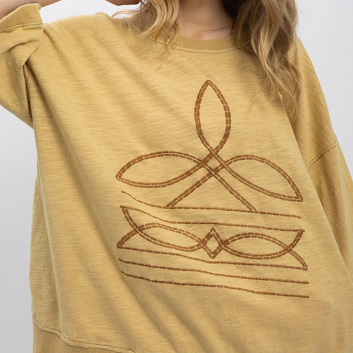 Round Neck 1/4 Sleeve Embroidery Shirt
