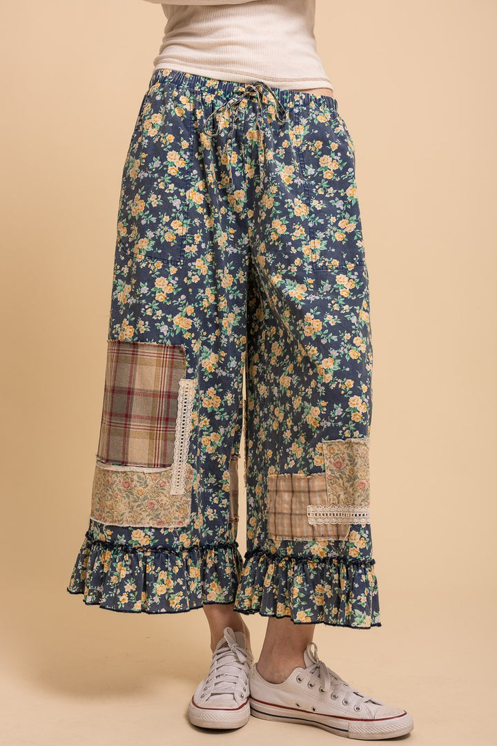 Elastic Waist Band w/ String Flower Print Pants