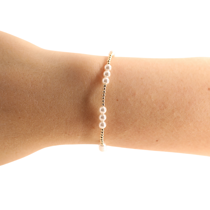ILY Pearl Bracelet in Gold