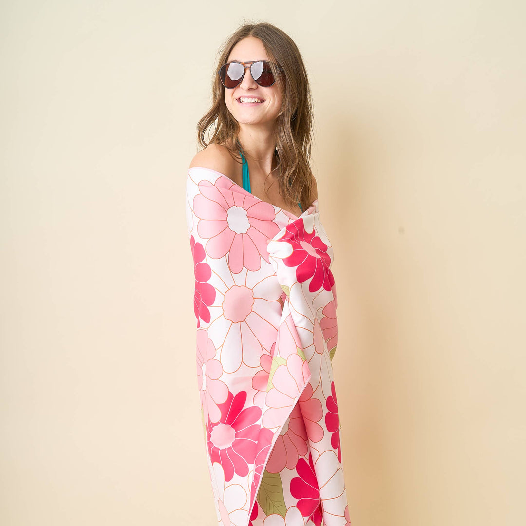 XL Quick-Dry Beach Towel-Daisy Craze Hot Pink