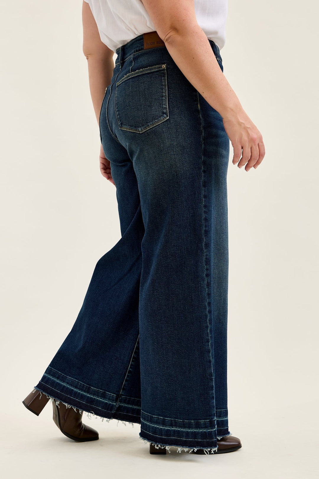 Judy Blue HW LIZA Palazzo jeans in medium dark wash with wide leg and frayed hem