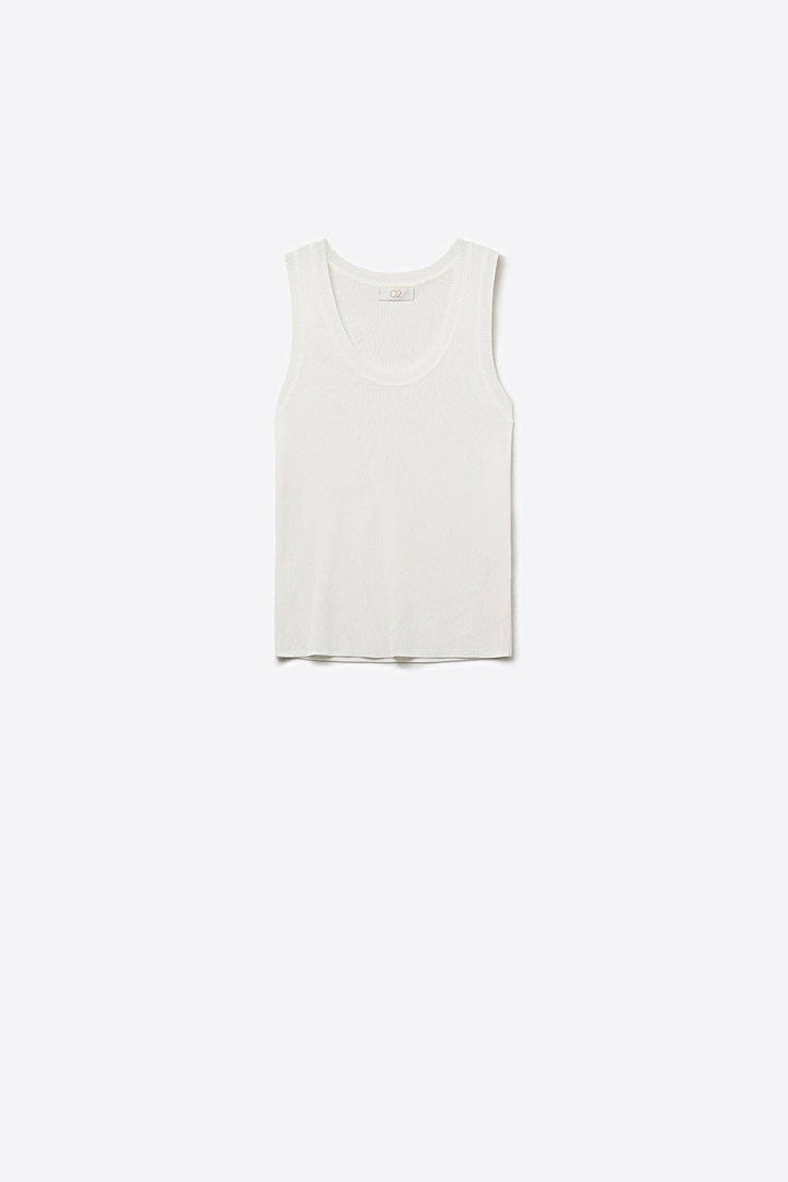 Q2 white ribbed knit sleeveless tank top with v-neck on clean background