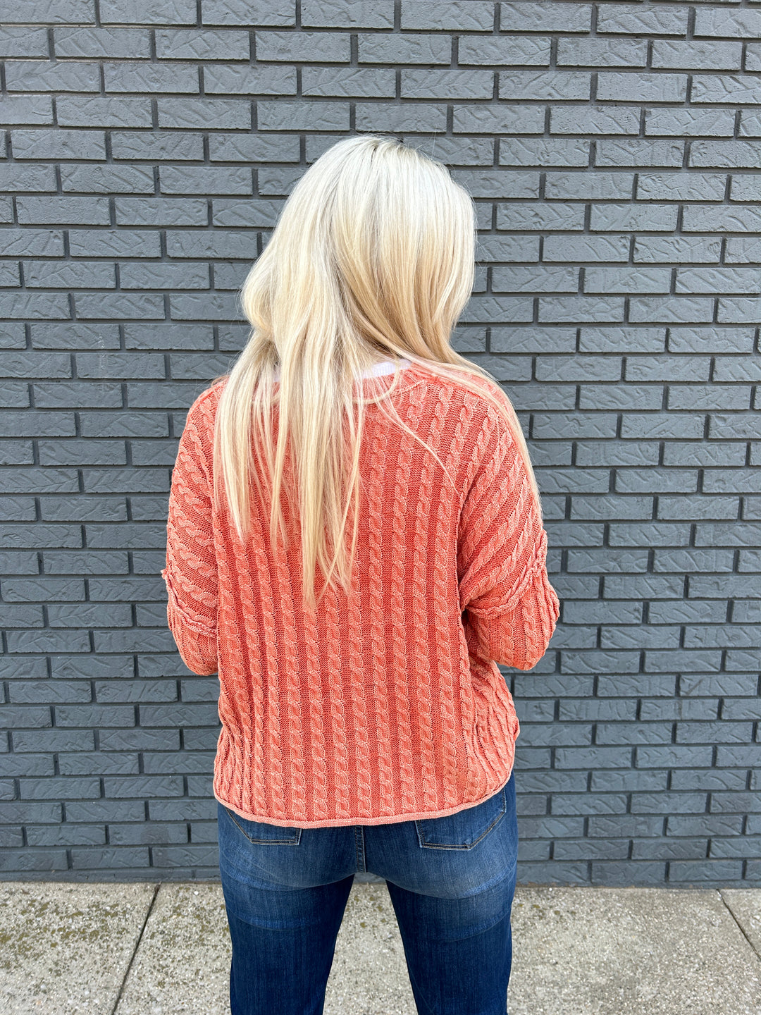 Round Neck Weave Pattern Sweater