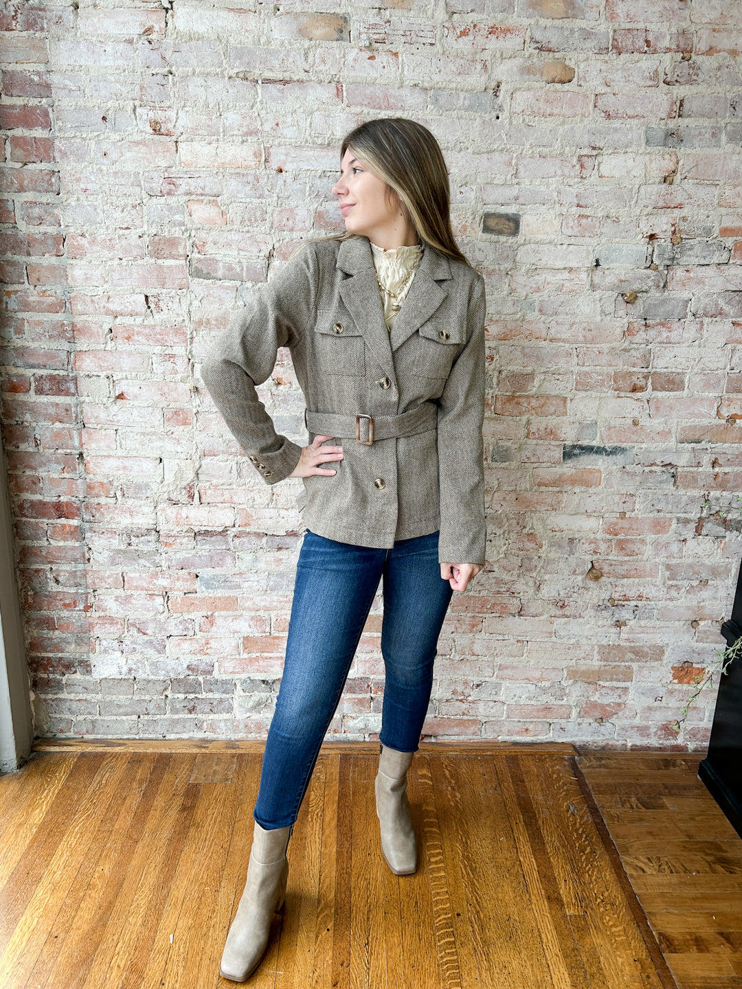 Collar Belted Herringbone Jacket