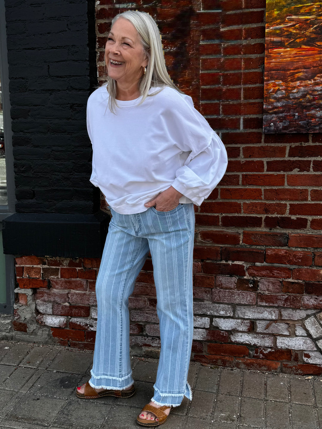 Bea Wht Bubble Sleeve Sweatshirt