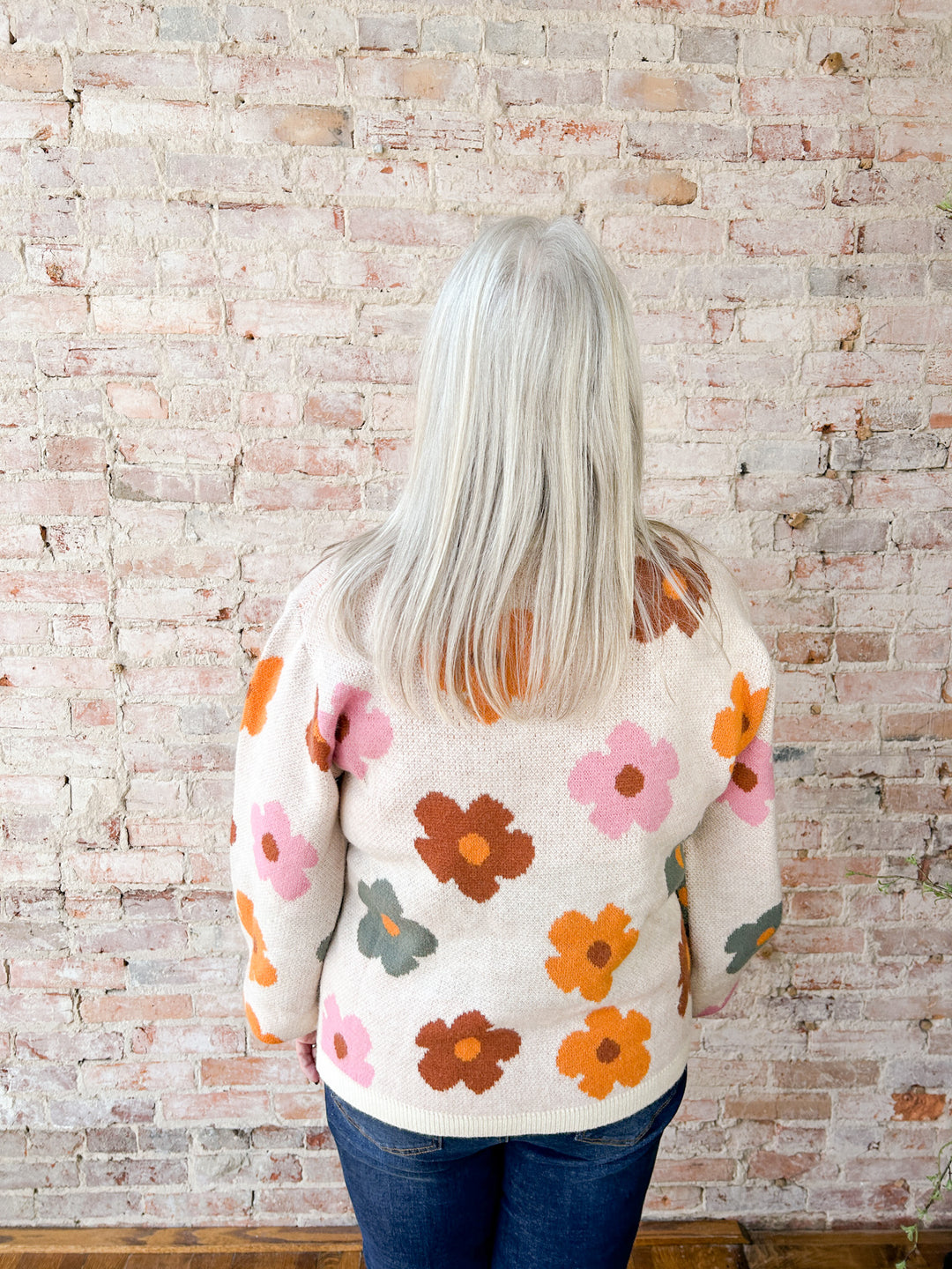 Floral Print Knit Pullover w/ U-Neck