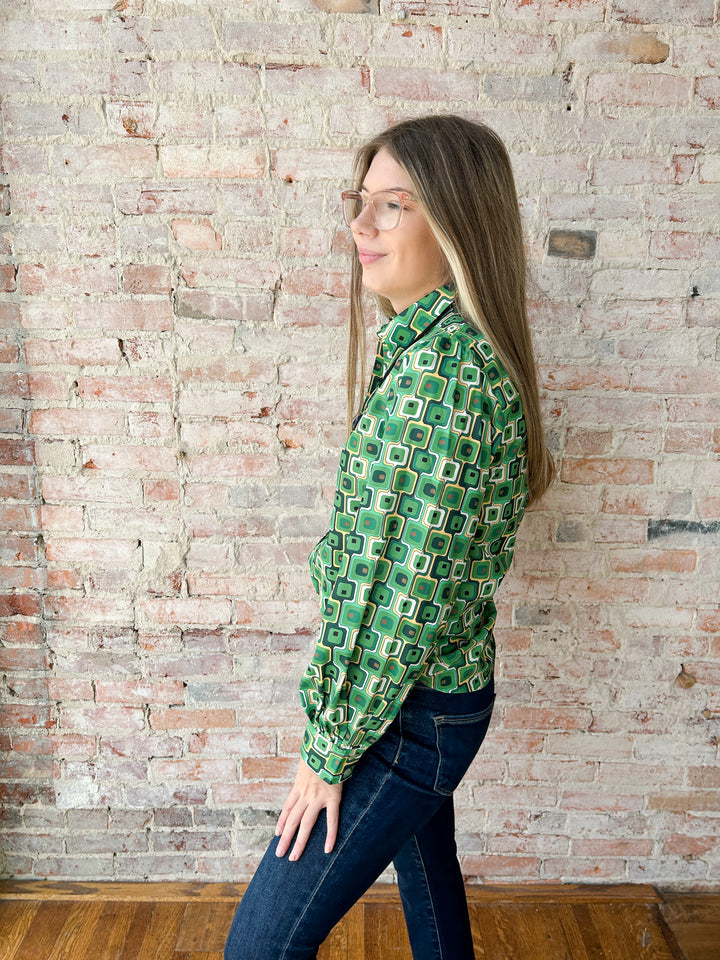 Geometric Print Top w/ Collard Neck