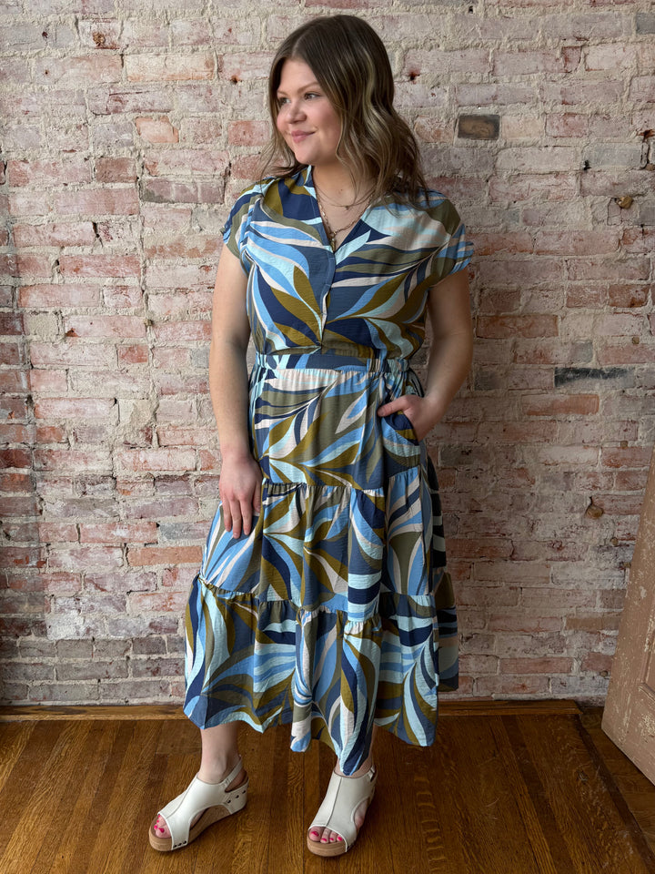 Short Sleeve V-neck Tiered Dress