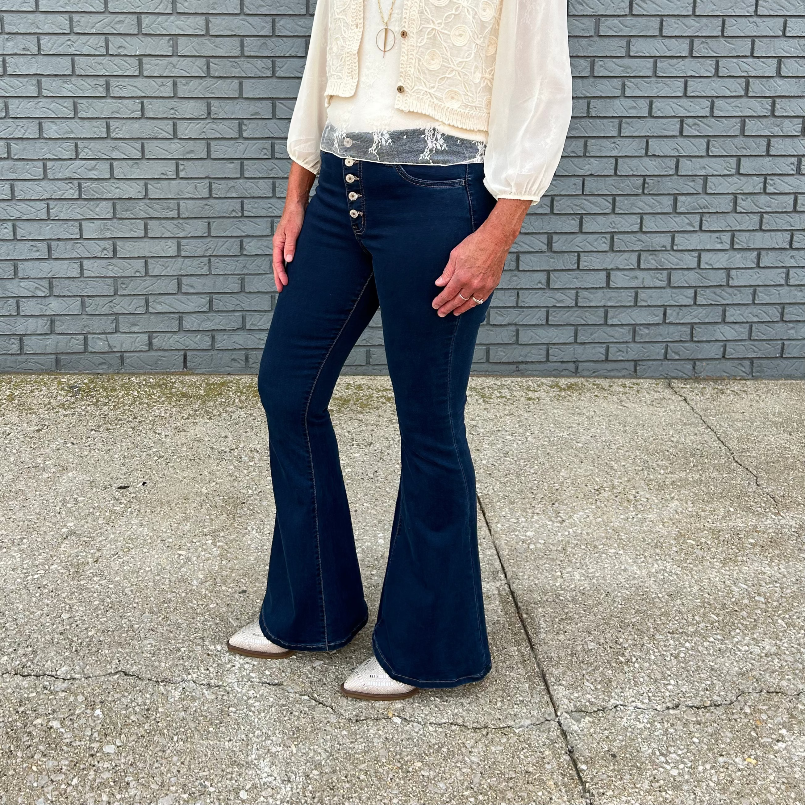 High Rise Button Up Super Flare – s e r e n d i p i t y