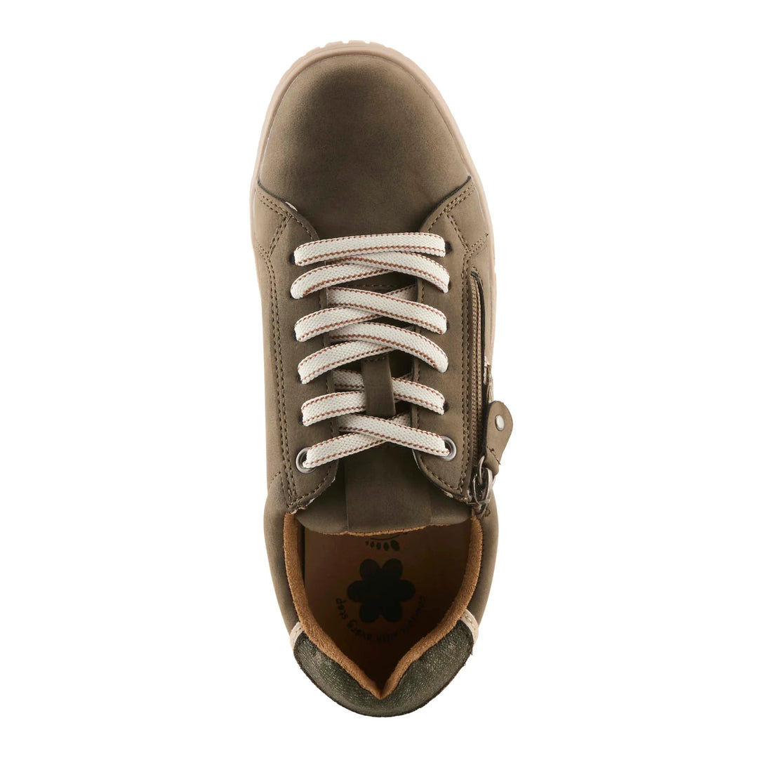 Jamia Sneaker