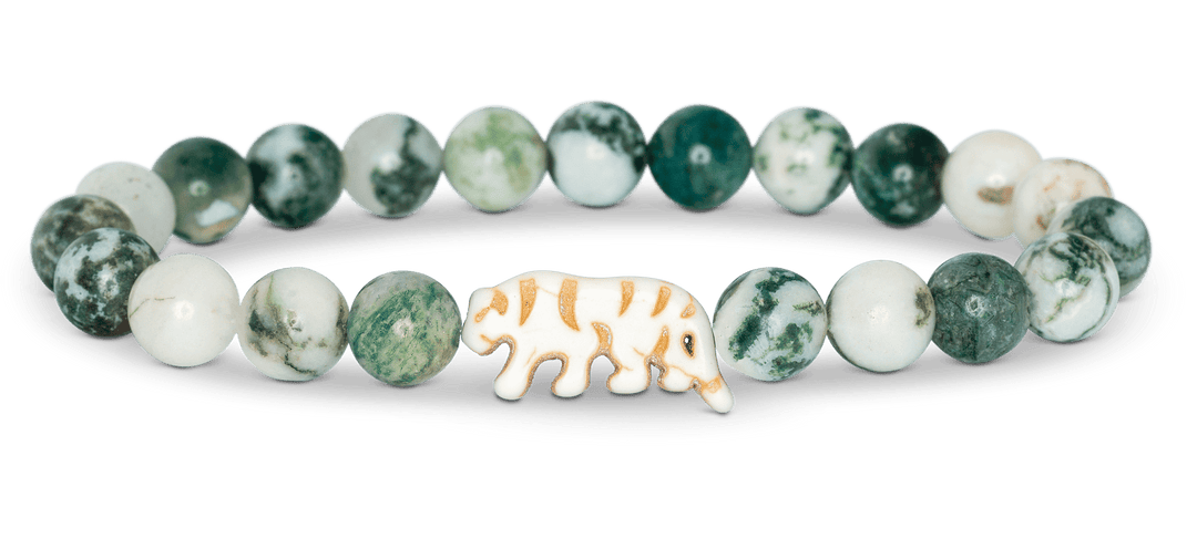 Fahlo Tiger Collection bracelet with green moss agate beads and carved tiger charm centerpiece