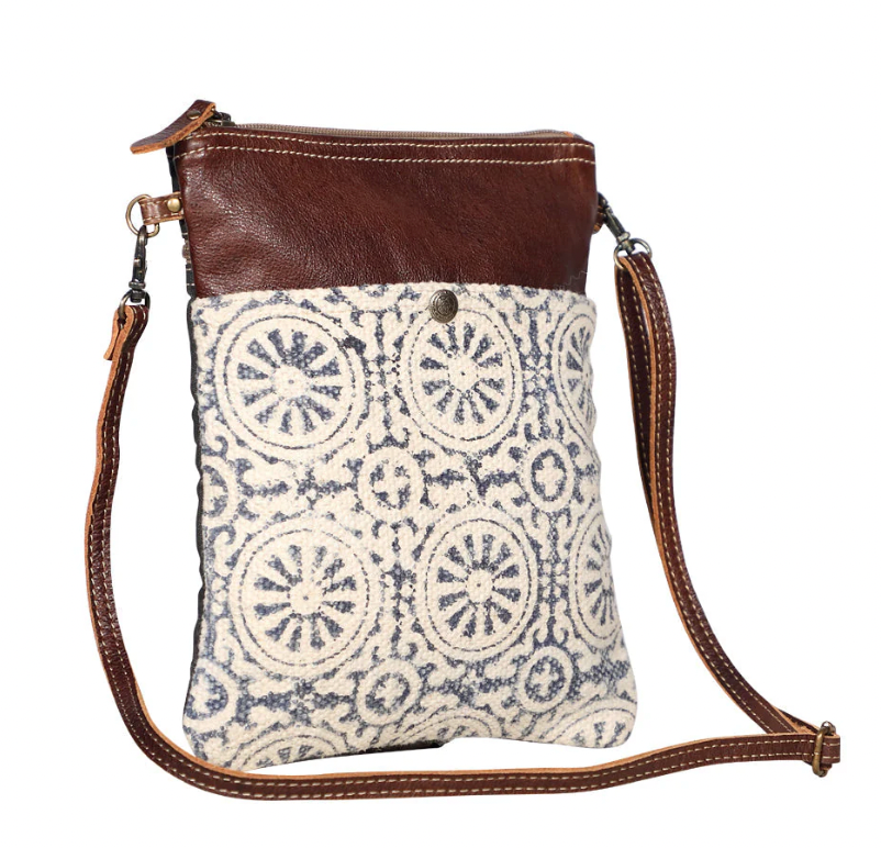 Ruggy Small & Crossbody Bag