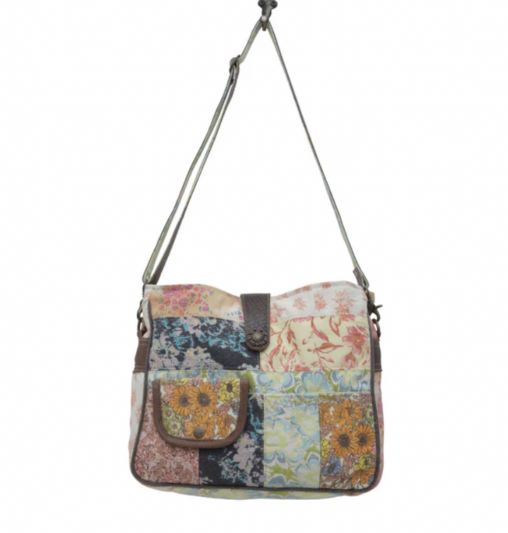 Le Fleur Shoulder Bag