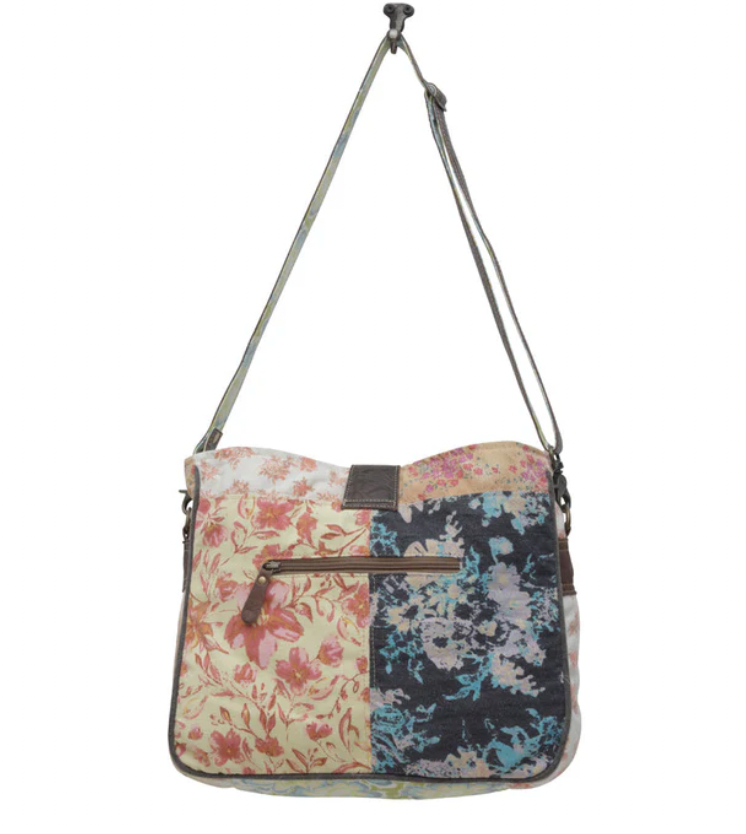 Le Fleur Shoulder Bag
