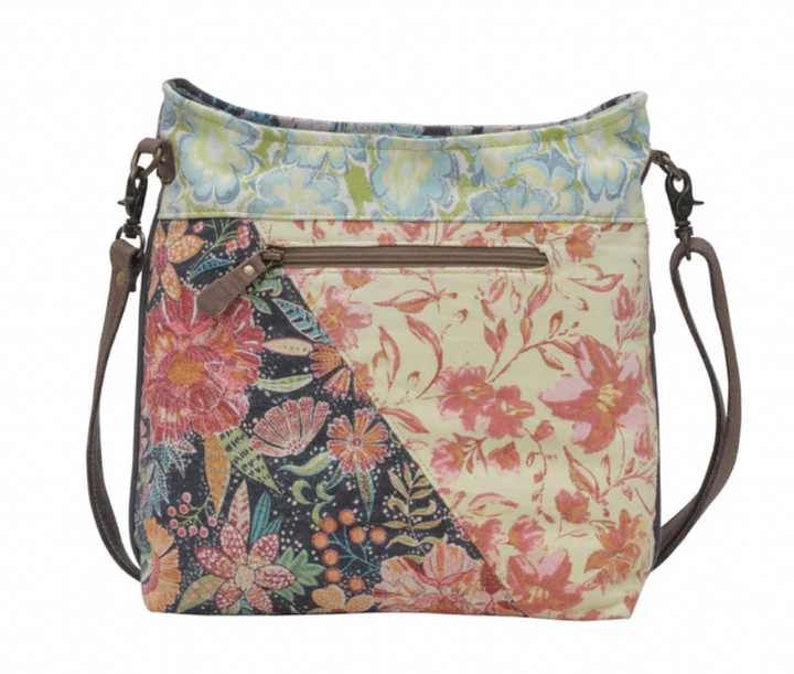 La Fleur Bel Shoulder Bag