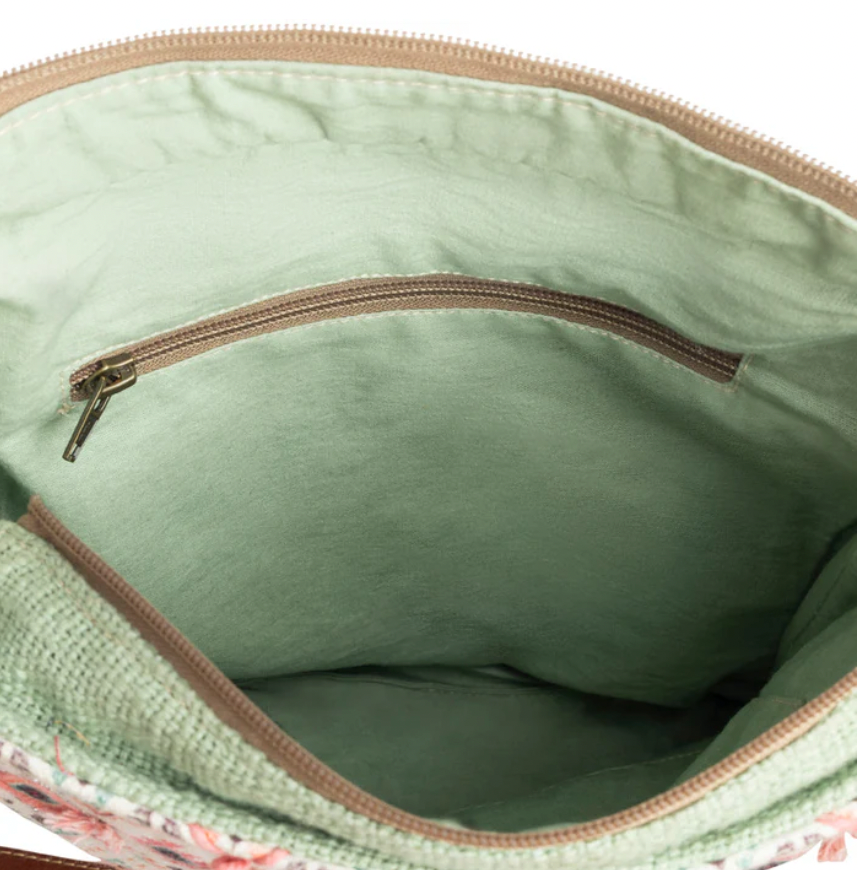 Tres de Quatro Messenger Bag