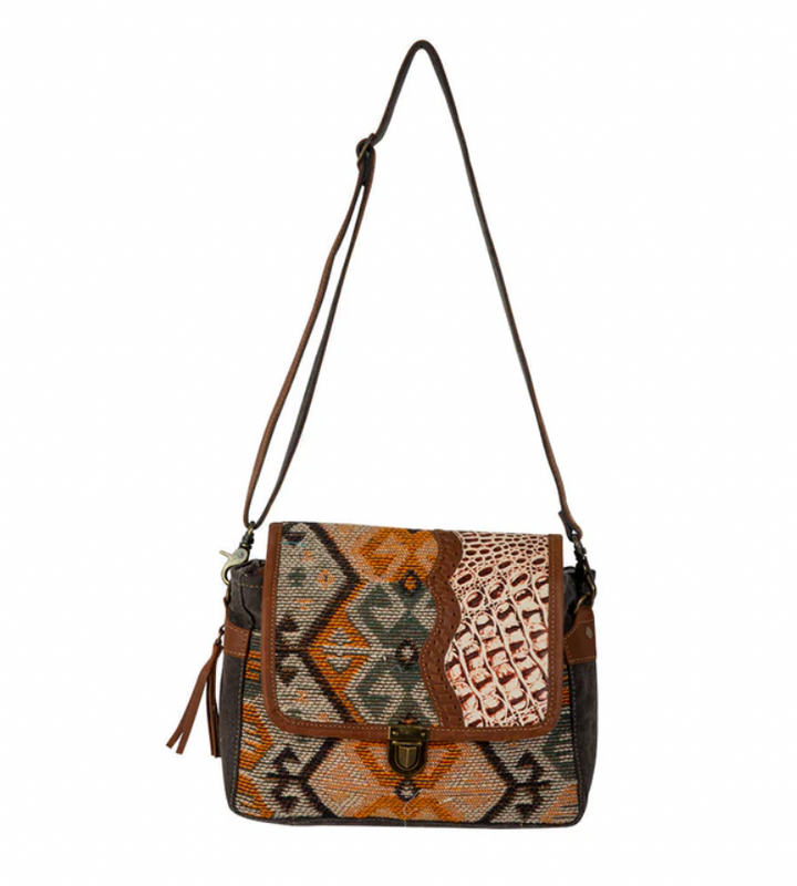 Seneca Falls Messenger Bag