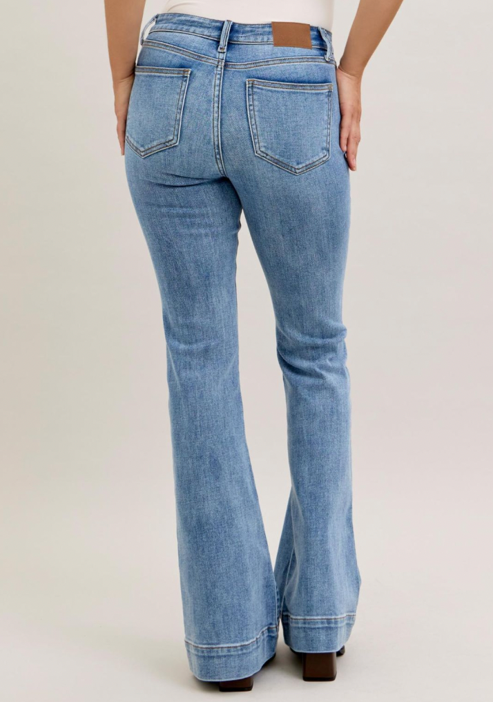 Judy Blue Mid Rise Flare