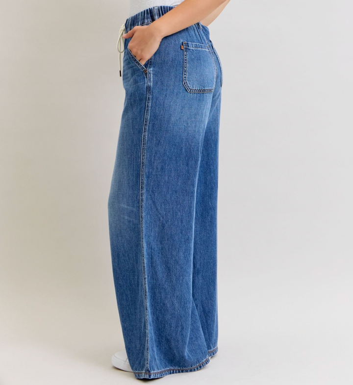 Judy Blue HW Palazzo Featherweight Jean