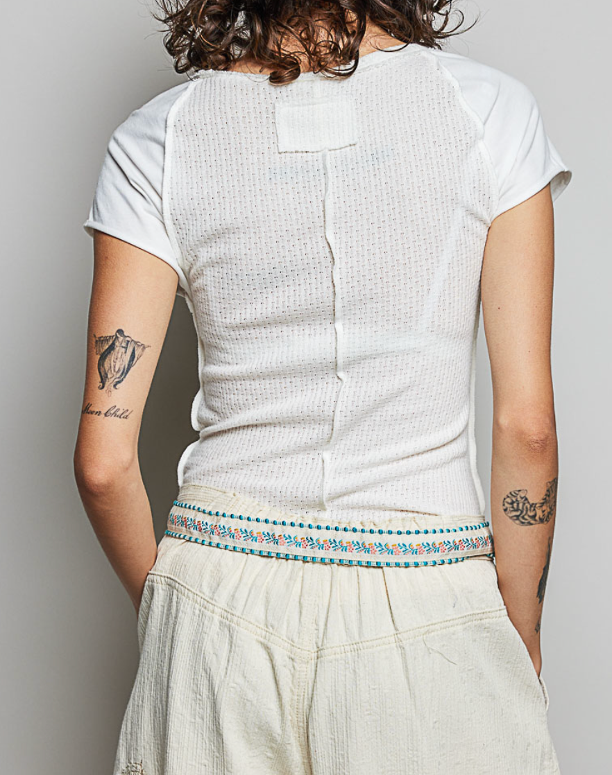 Textured Knit Contrast Sleeve Fitted Top