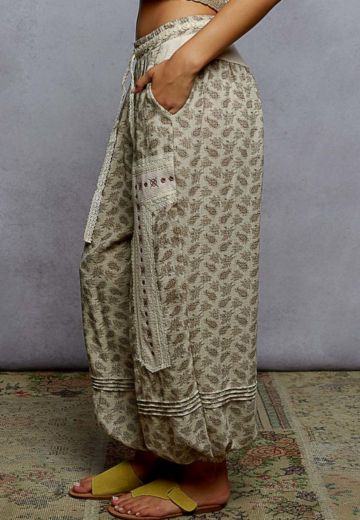 Embroidered Paisley Double Gauze Relaxed Pants