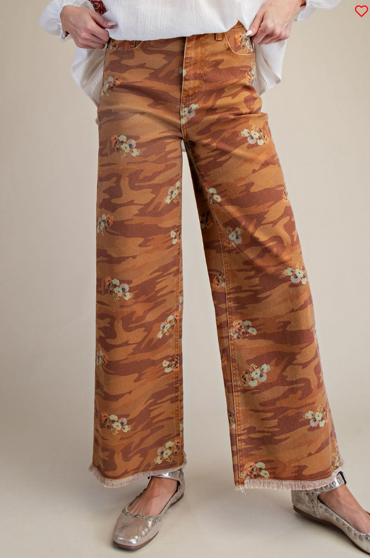 Camouflage Print Twill Pants