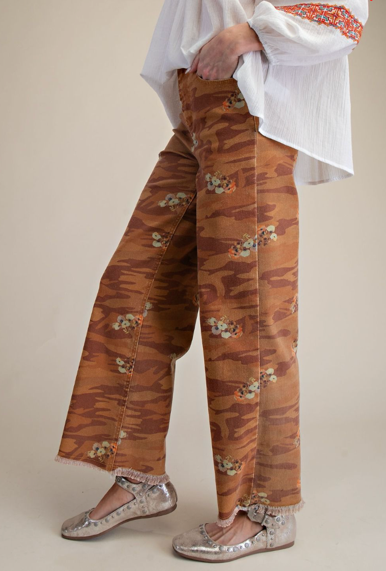 Camouflage Print Twill Pants