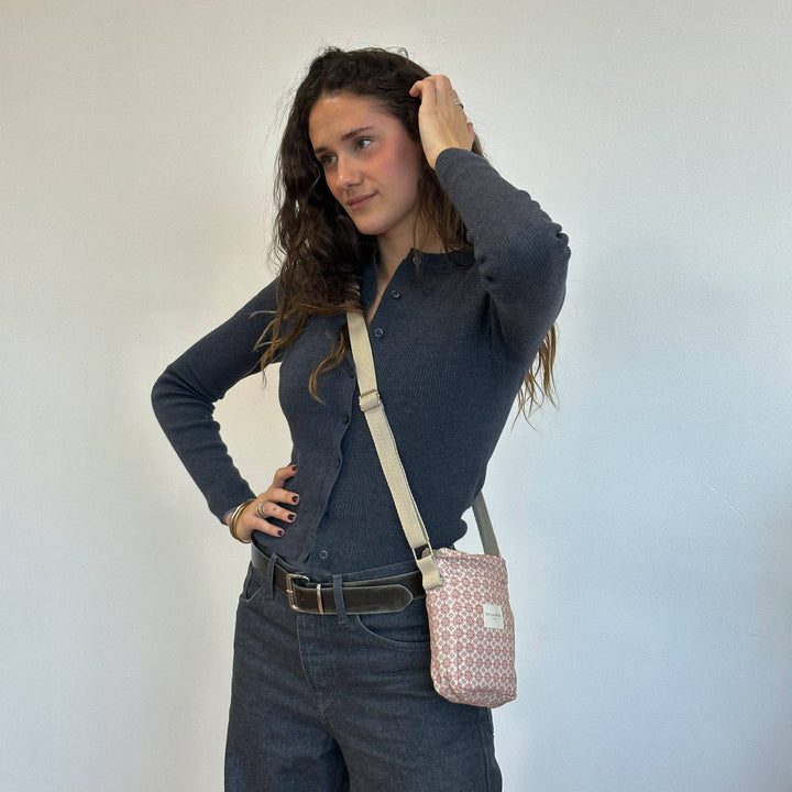 Gale Pocket Mobile Bag