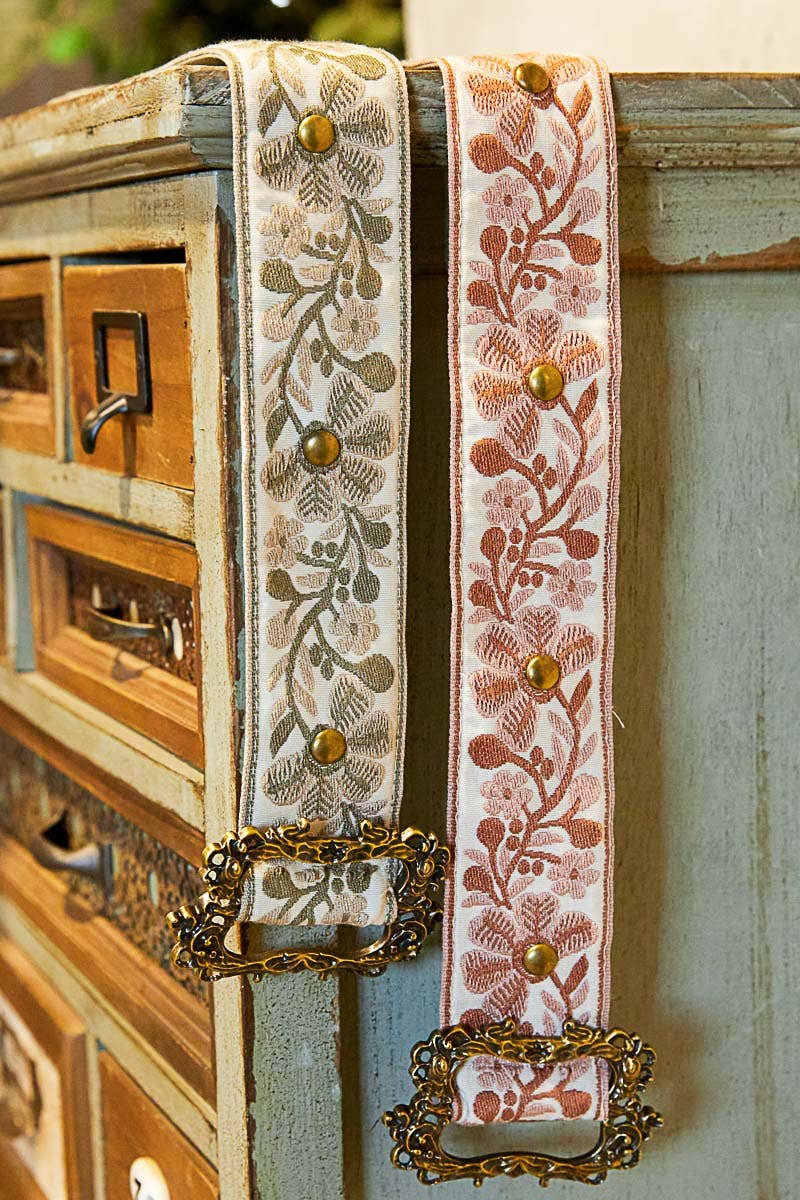 Floral Rectangle Buckle Belt