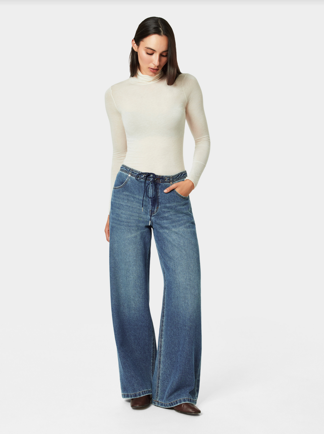 Lia Drawstring Wide Leg Jeans