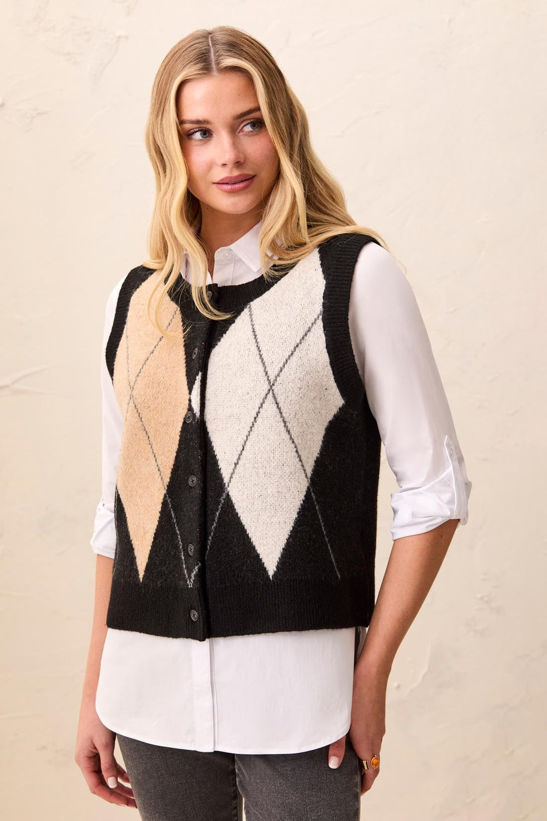 Sweater Vest with Button