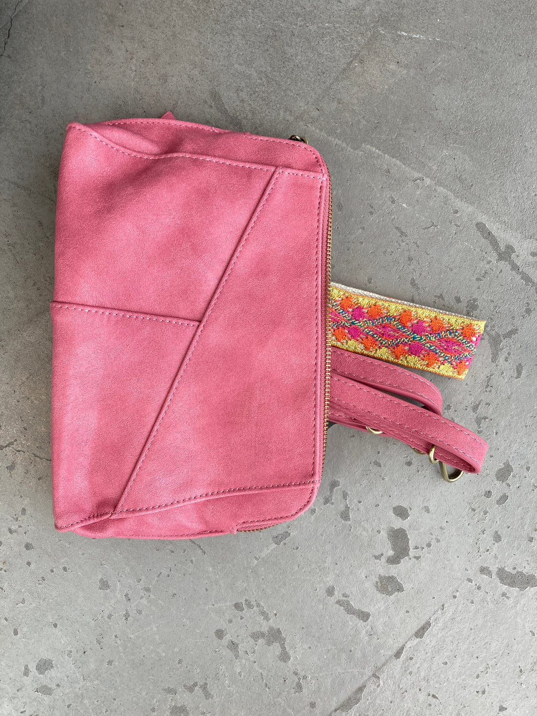 Gigi crossbody w/ wrist strap
