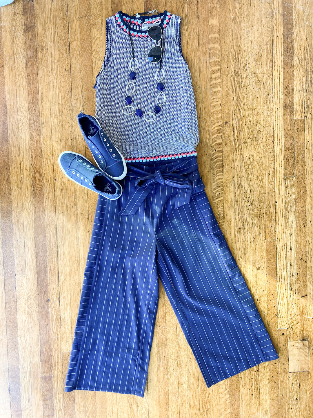 sleeveless sweater knit top