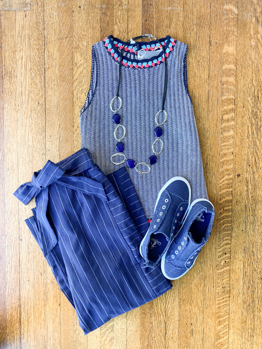 sleeveless sweater knit top