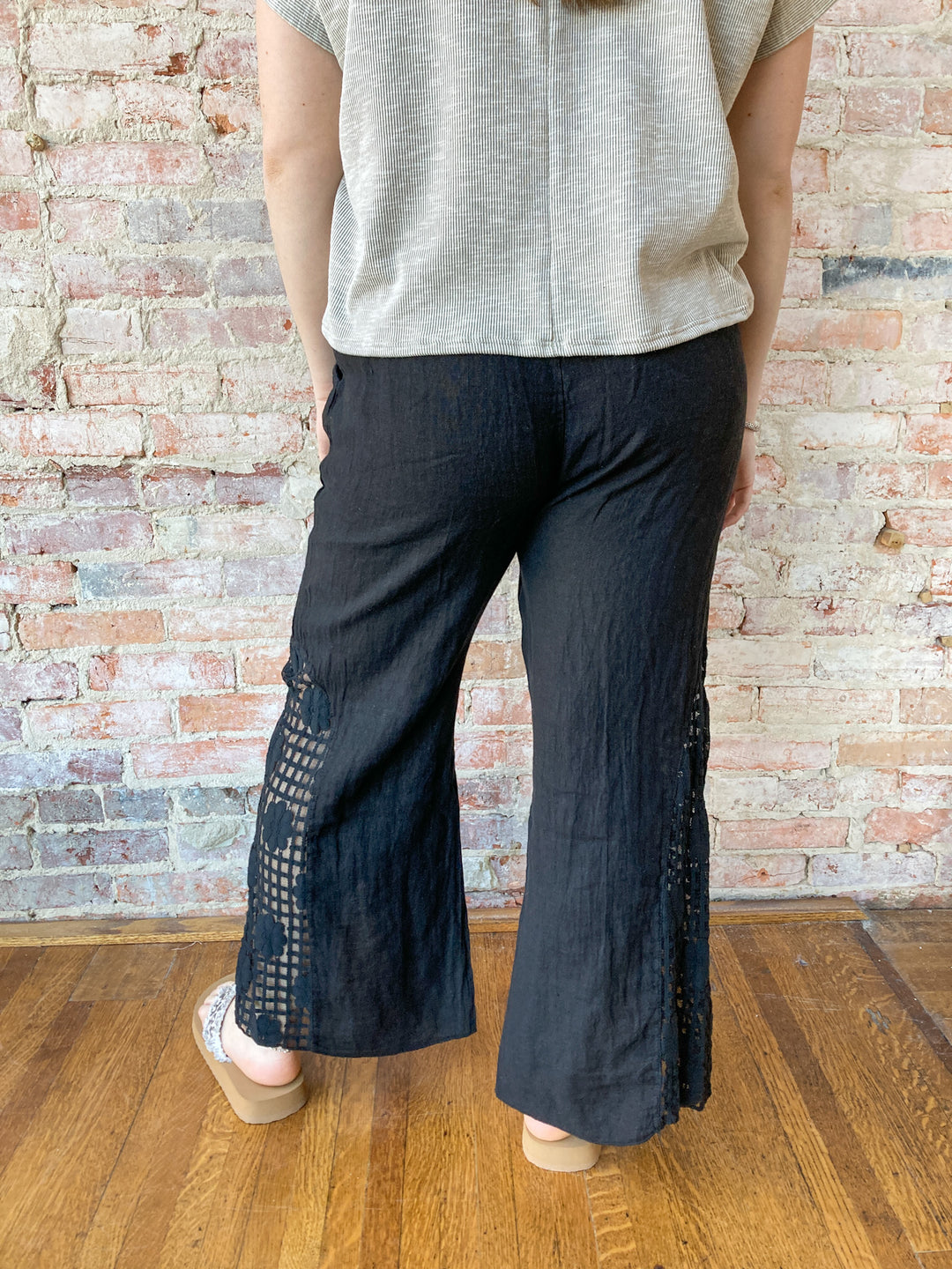 lattice detail linen pants