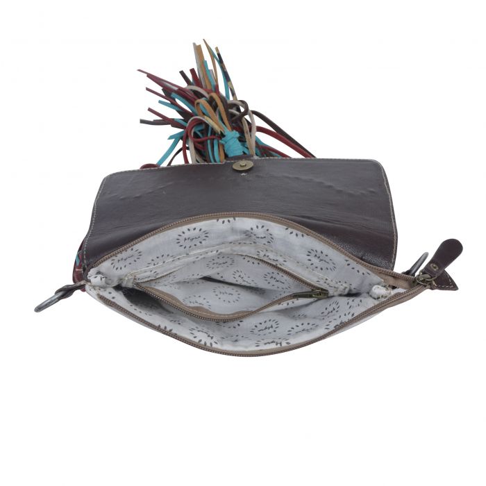 Fluttering Vines 
Canvas & Hairon Bag