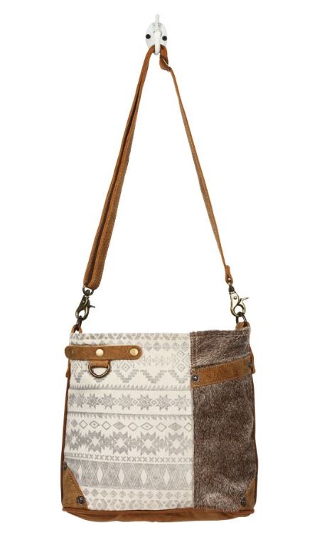 SIDE FLORAL DESIGN SHOULDER BAG